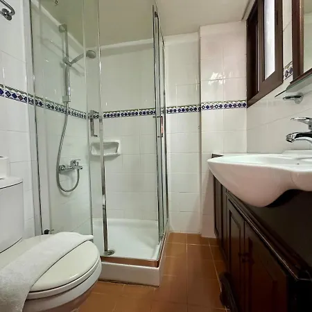 Seafront 1 Bedroom Flat 아파트 레메소스